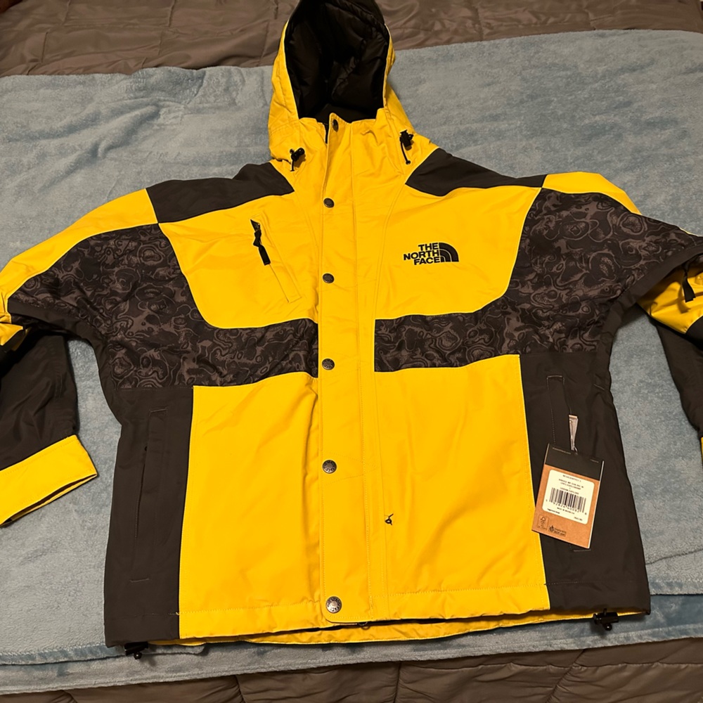 The North Face 94’ waterproof synthetic insulated Jaxket and pants